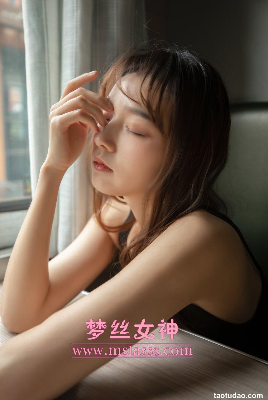 [MSLASS梦丝女神] 2020.04.25 NO.110 玥玥《火车超自然系》[60+1P594M]