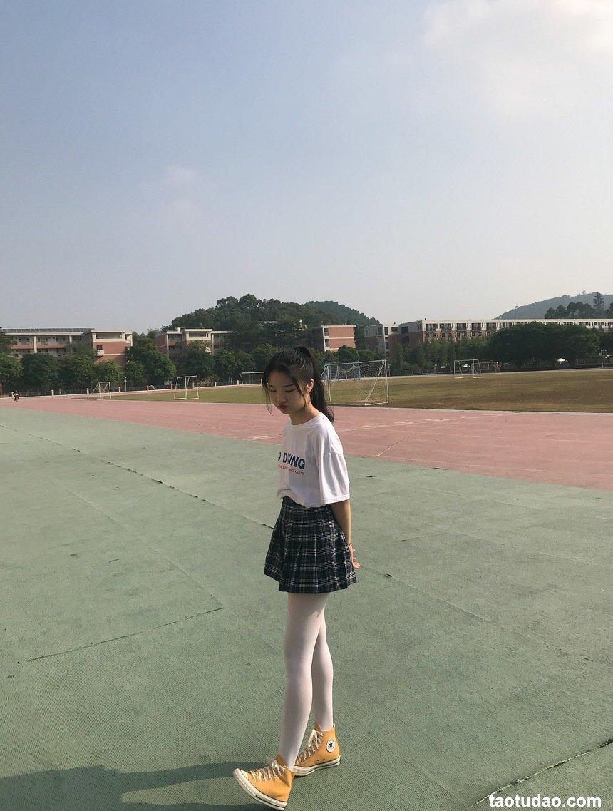 [最爱帆布鞋] 丝袜美腿写真 ON.06