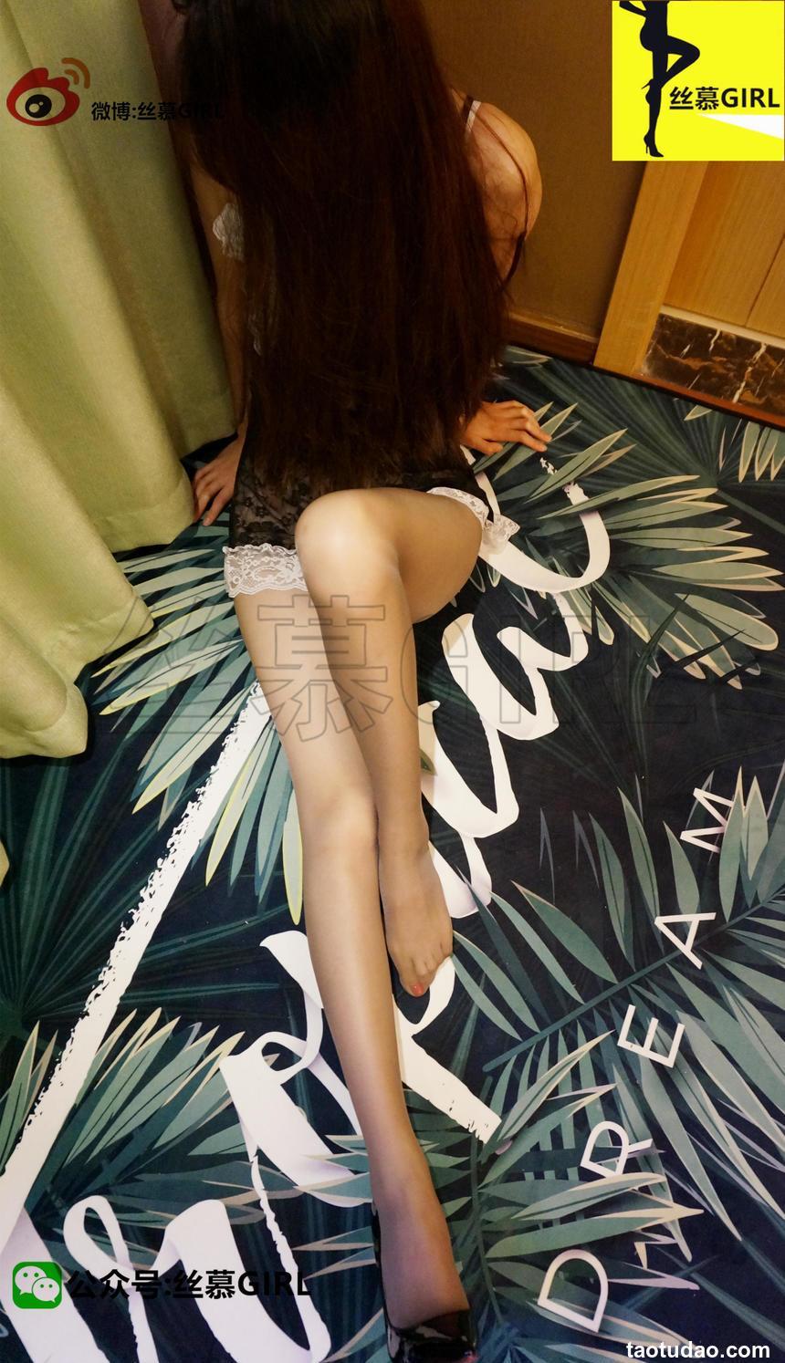 [丝慕写真] 第004期 模特：秋秋 私密GIRL-丝密系列《主人该起床了》[99P106M]