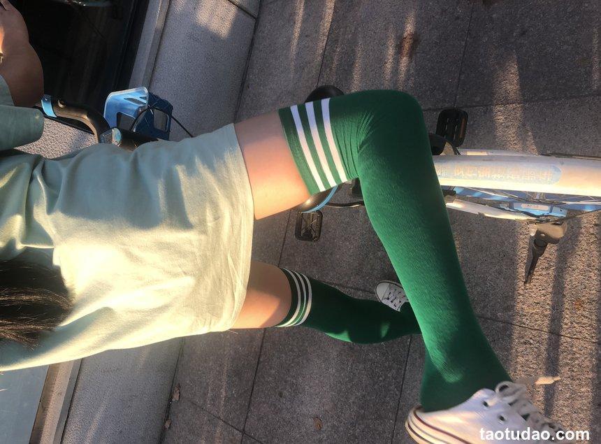 [最爱帆布鞋] 丝袜美腿写真 ON.45 图套