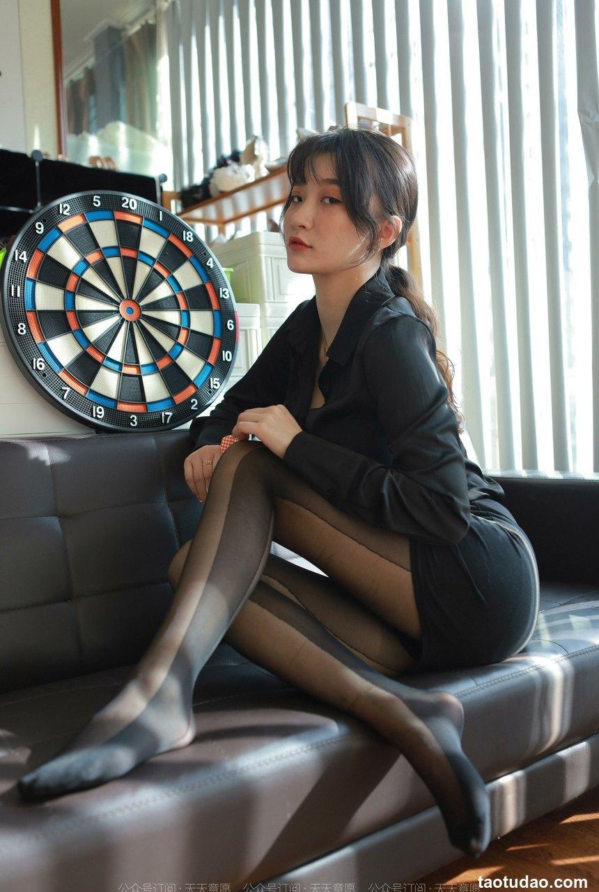 [IESS异思趣向] 2022.08.04 丝享家1167：秋秋《光影嘿丝》[93P／144MB]