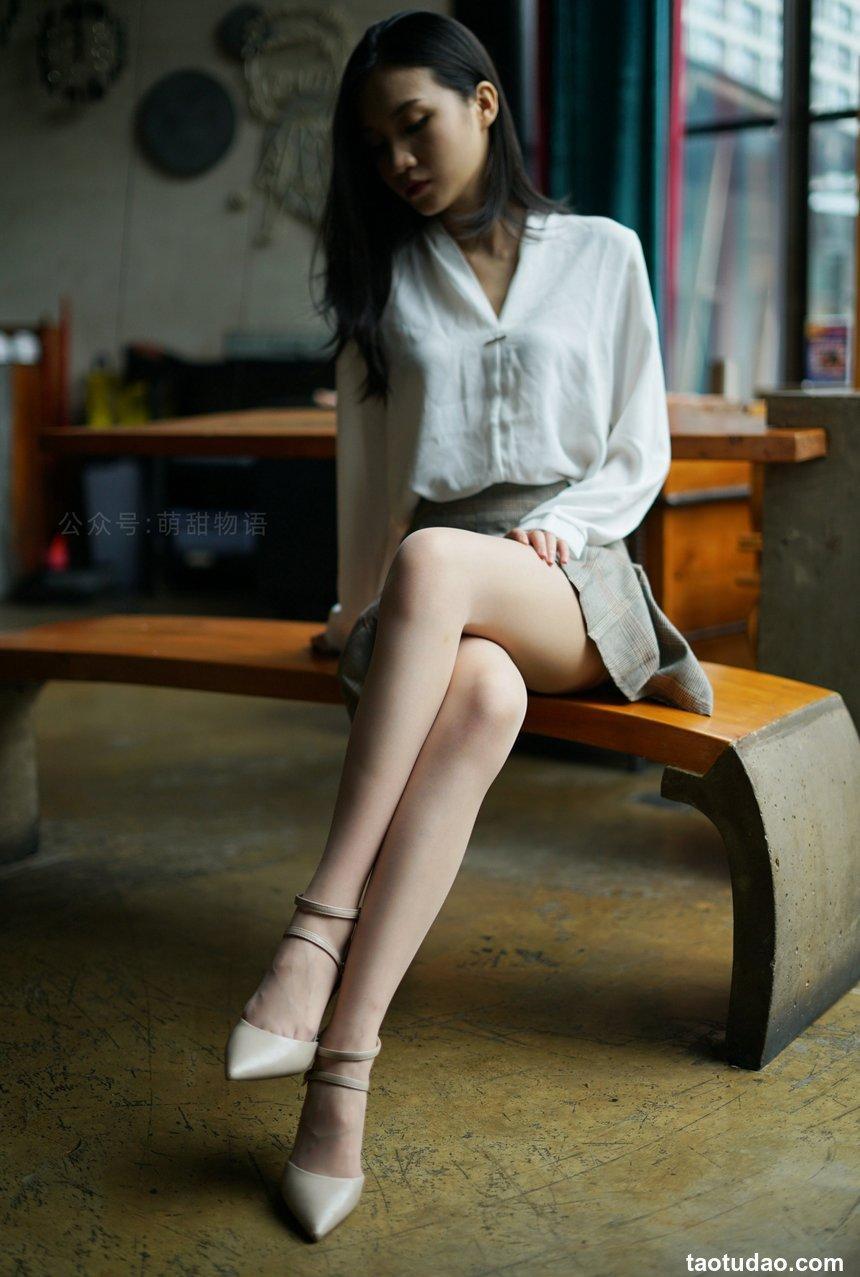 [萌甜物语] 2021.07.06 XM172 《户外秀丝-琪琪(含SP)》 [108+1P+1V-260M]