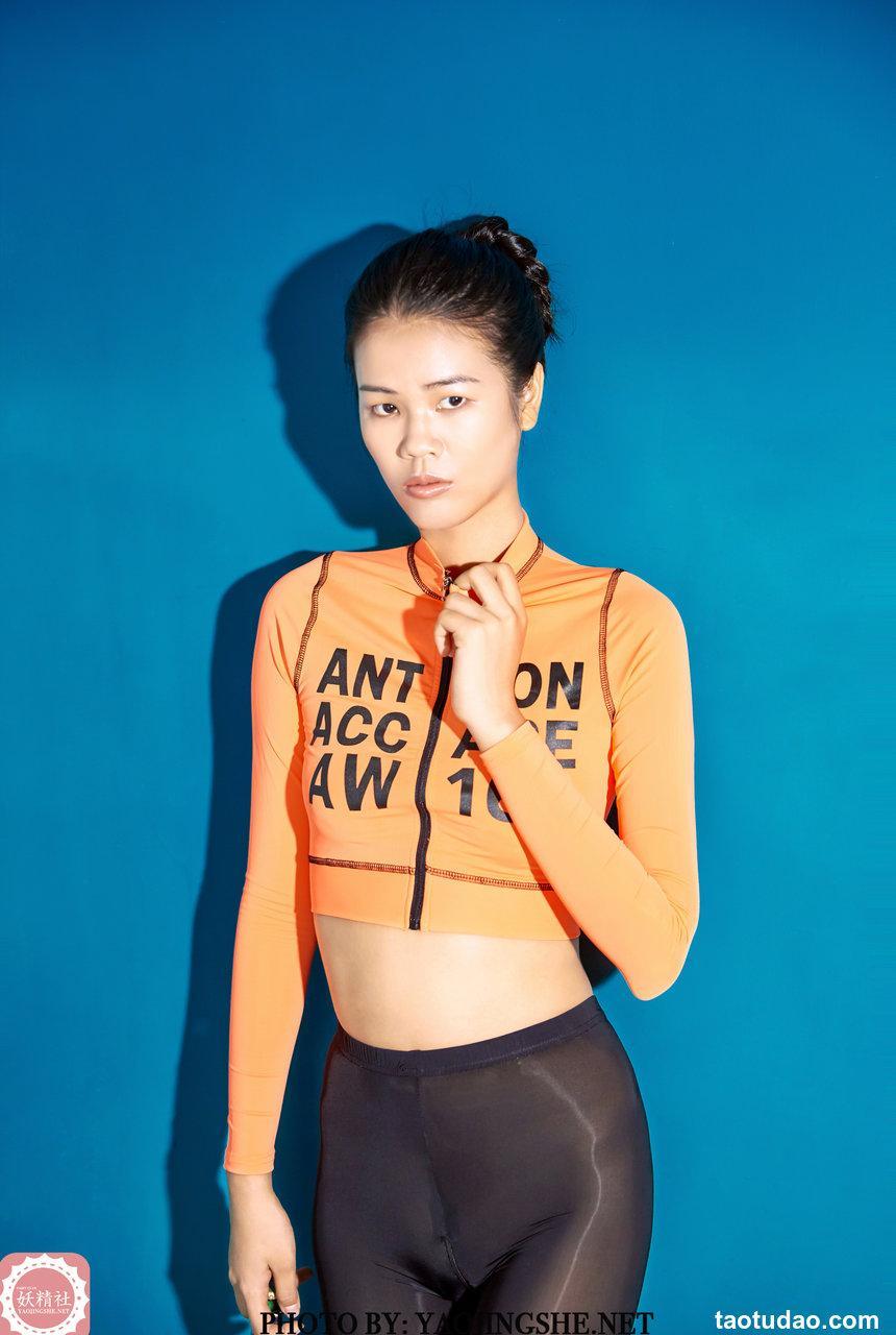 [妖精社] 2020.06.26 V2014 《珍珍-公交车》 [37+1P-290M]