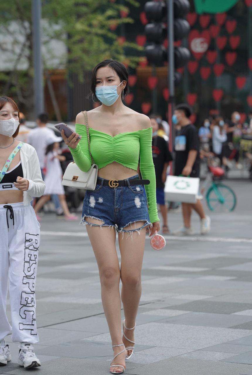 都市丽人热裤丰腴美女【157P+1V-2.17G】