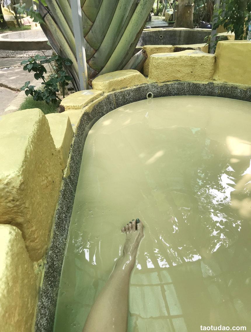 安乔乔儿(Nia乔乔) NO.014 — 泥浆浴[97P／365MB]