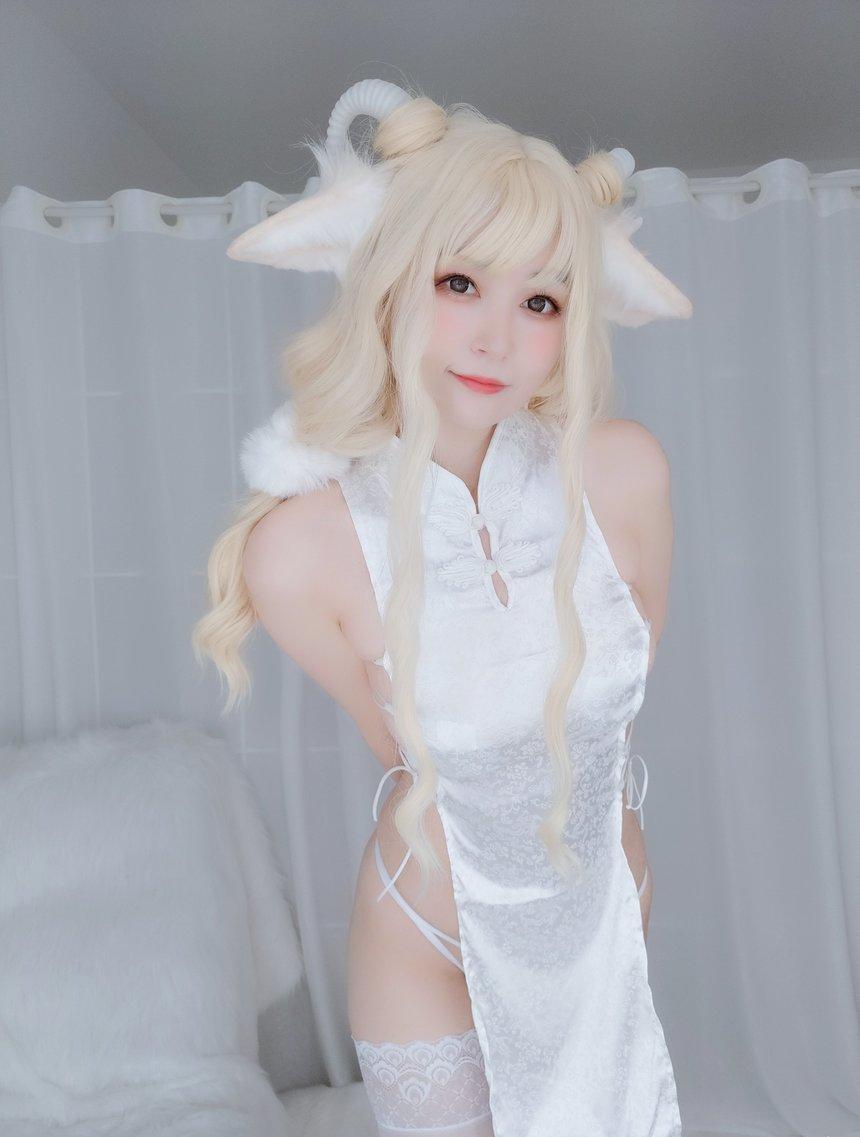 Coser小姐姐白银81 白银81-白旗袍 [101P7V-567MB]