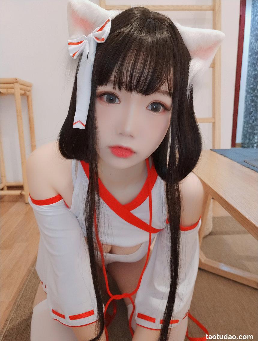 雪晴Astra NO.007 - 神社の猫[96P+9V／661MB]