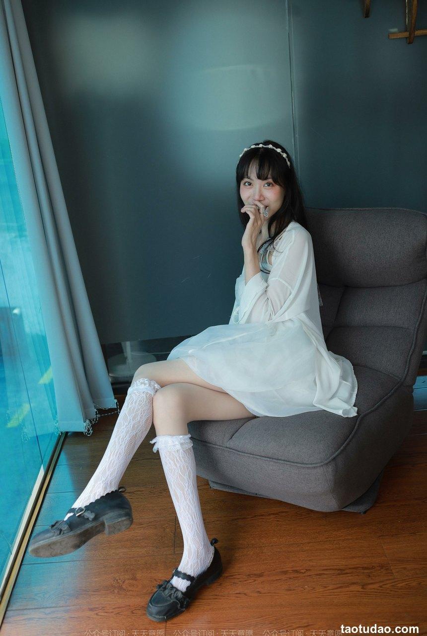 [IESS异思趣向] 2022.08.07 丝享家1170：团团《肉中丝夹丝》[88P／124MB]