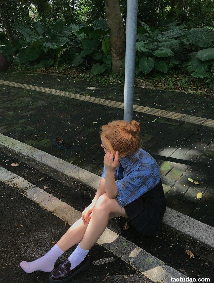 [最爱帆布鞋] 丝袜美腿写真 ON.15 图套+视频