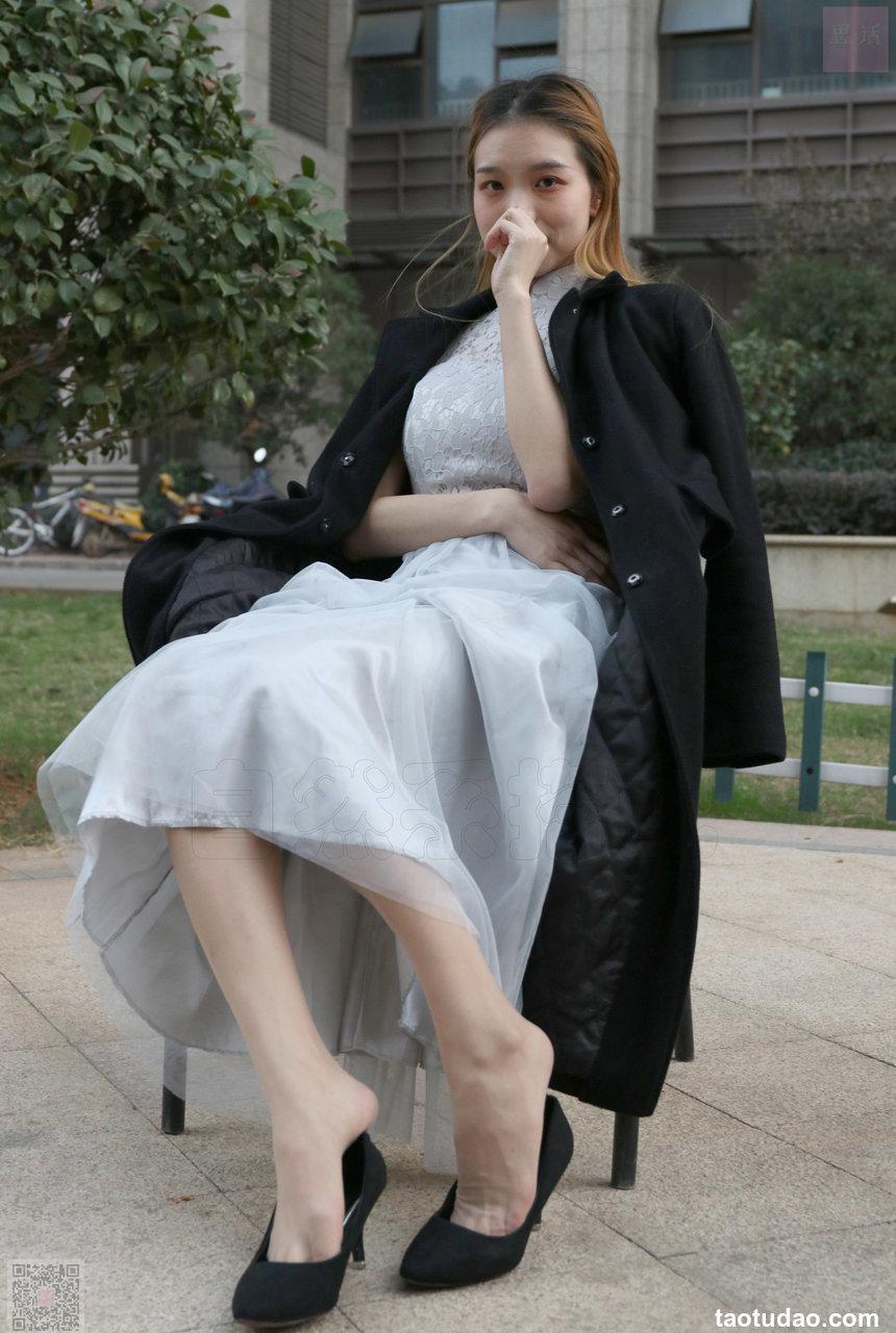 [SiHua丝话]SH034 花园里迷路的小伴娘 小俏[79P+2V／466MB]