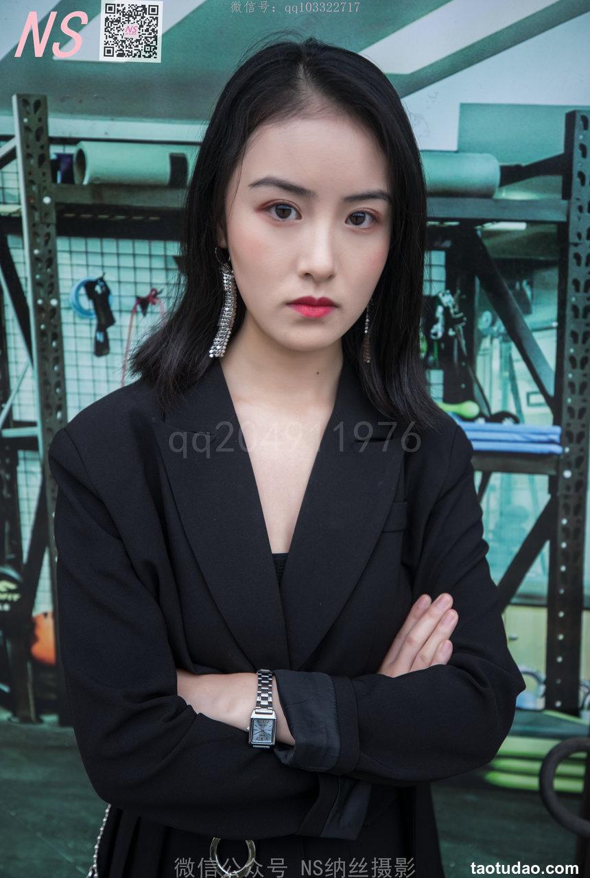 纳丝摄影 忆霜特殊的美妙长靴丝袜 [64P1V-1.08GB]