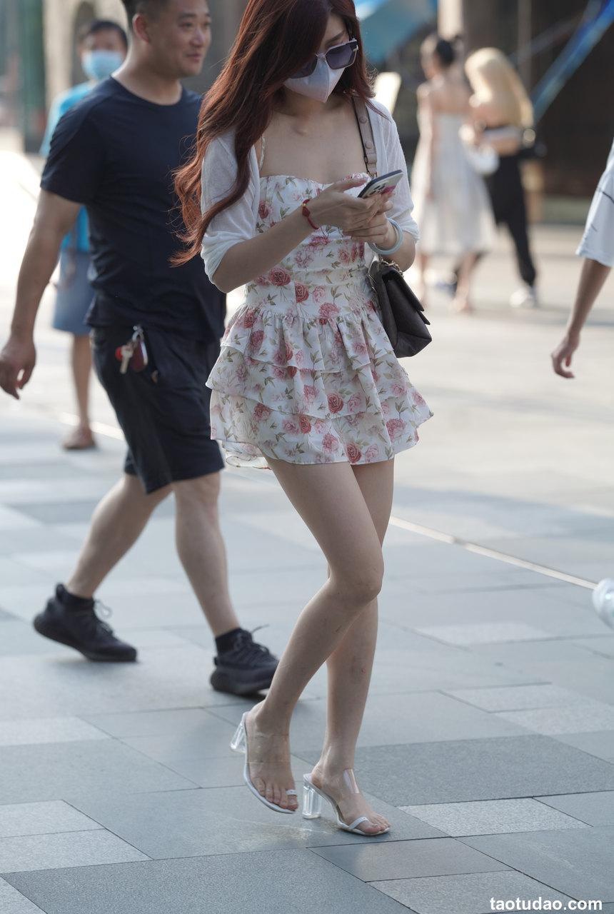 都市丽人花裙小姐姐【83P-943MB】