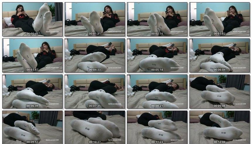 [K&M]丝足视频 No.278-YIYI棉袜足秀 [1V-1.1G]