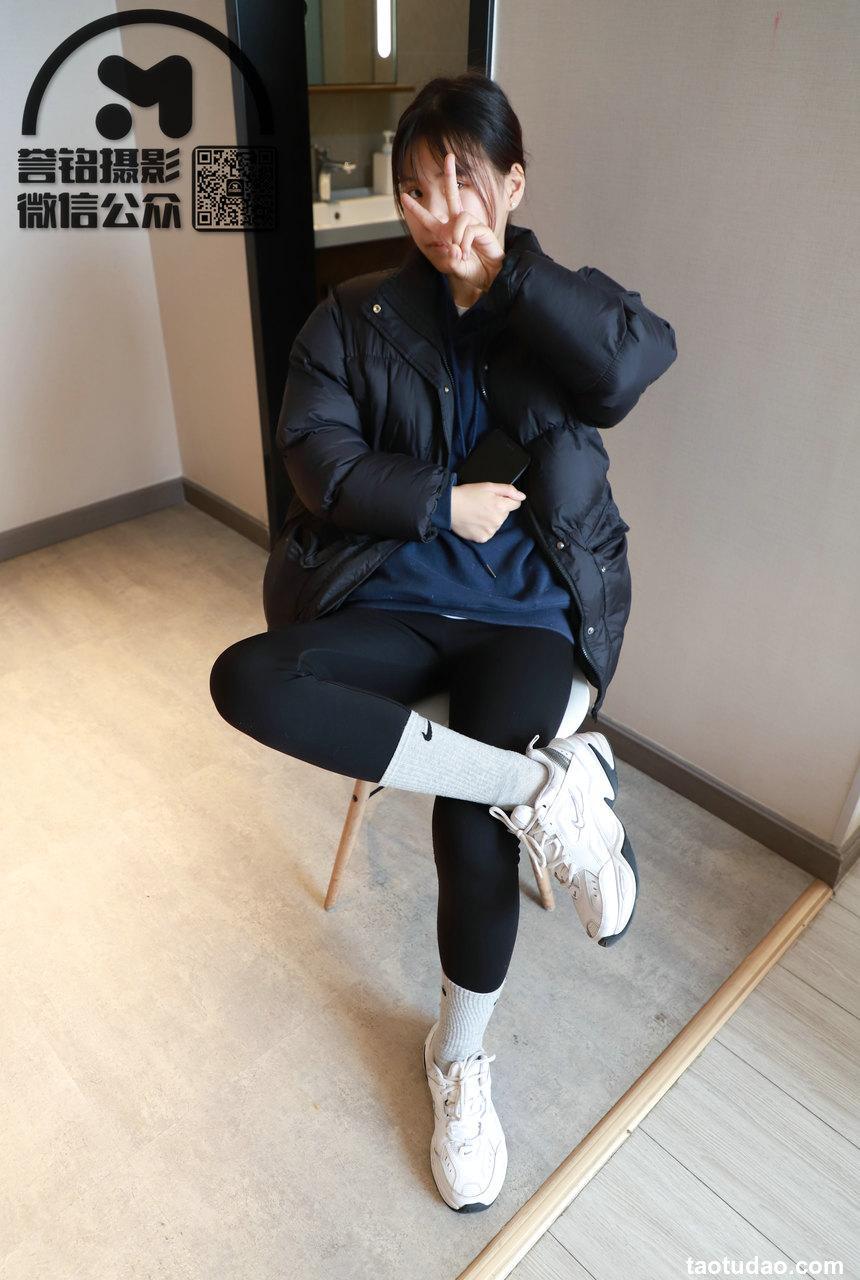 [誉铭传媒]袜足摄影 2021年 NO.002[88P+6V／1.95GB]