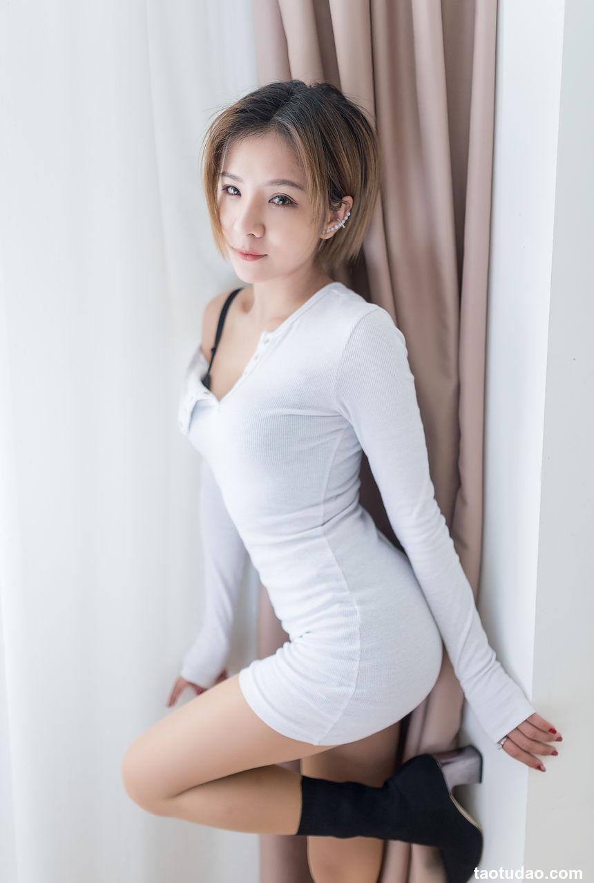 风之领域写真 NO.019 淡淡的忧郁肉丝情 [50P]