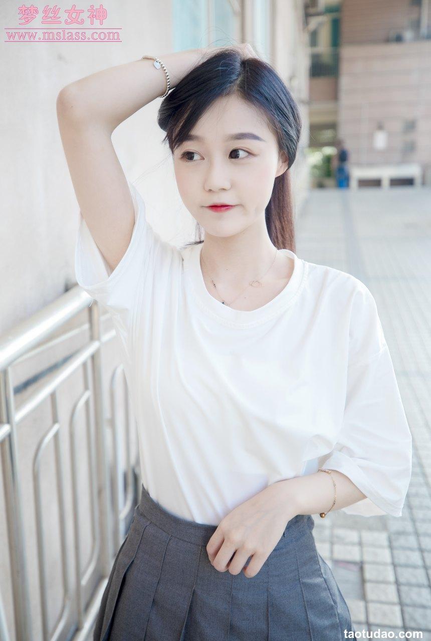 [MSLASS梦丝女神] 2019.06.13 灵灵《甜静的明星脸》[62P+1V-719MB]