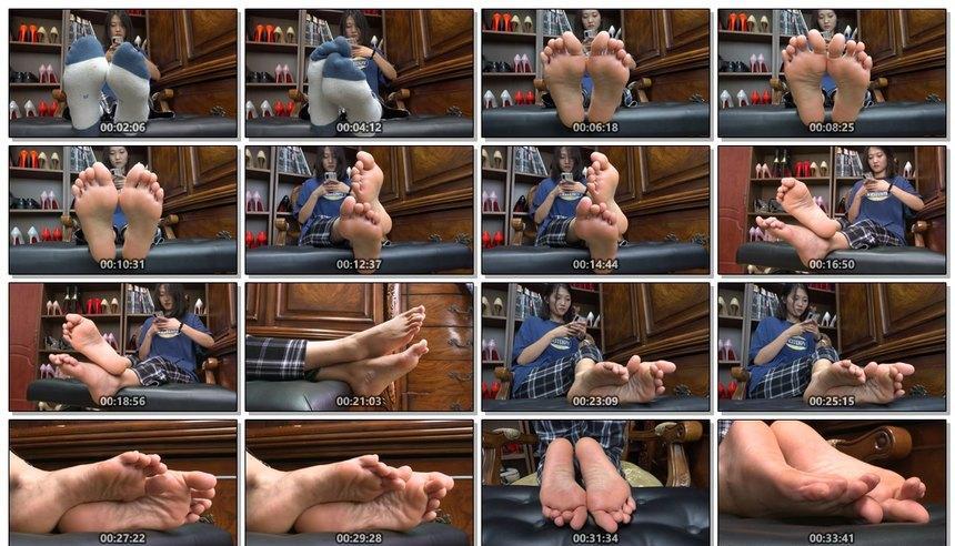 [A&F]丝足视频 087-Muxiaolan展示她的性感的39码大脚丫 [1V-3.83G]