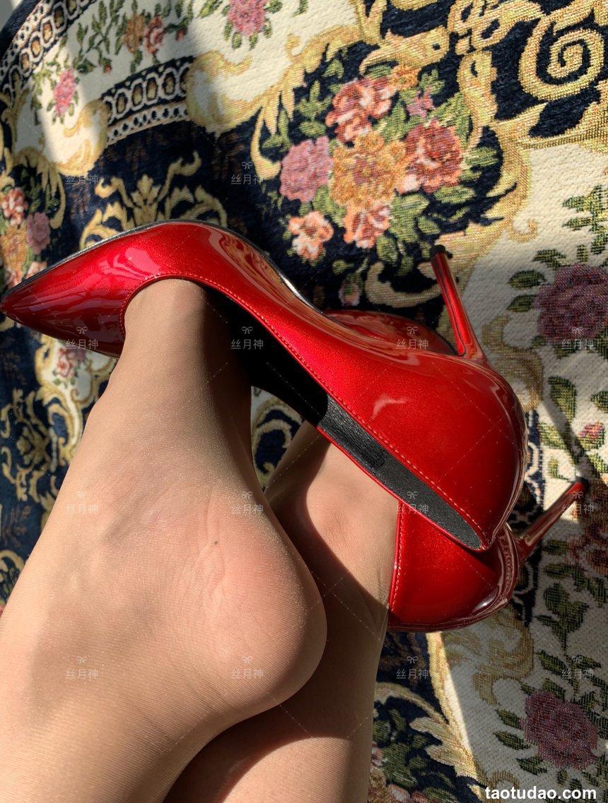 丝月神 012 阳光下的一抹红高跟肉[67P／183MB]