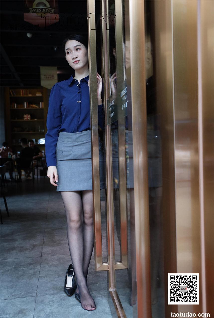 [IESS异思趣向] 一千零一夜 模特：腿腿《餐厅的服务员2》