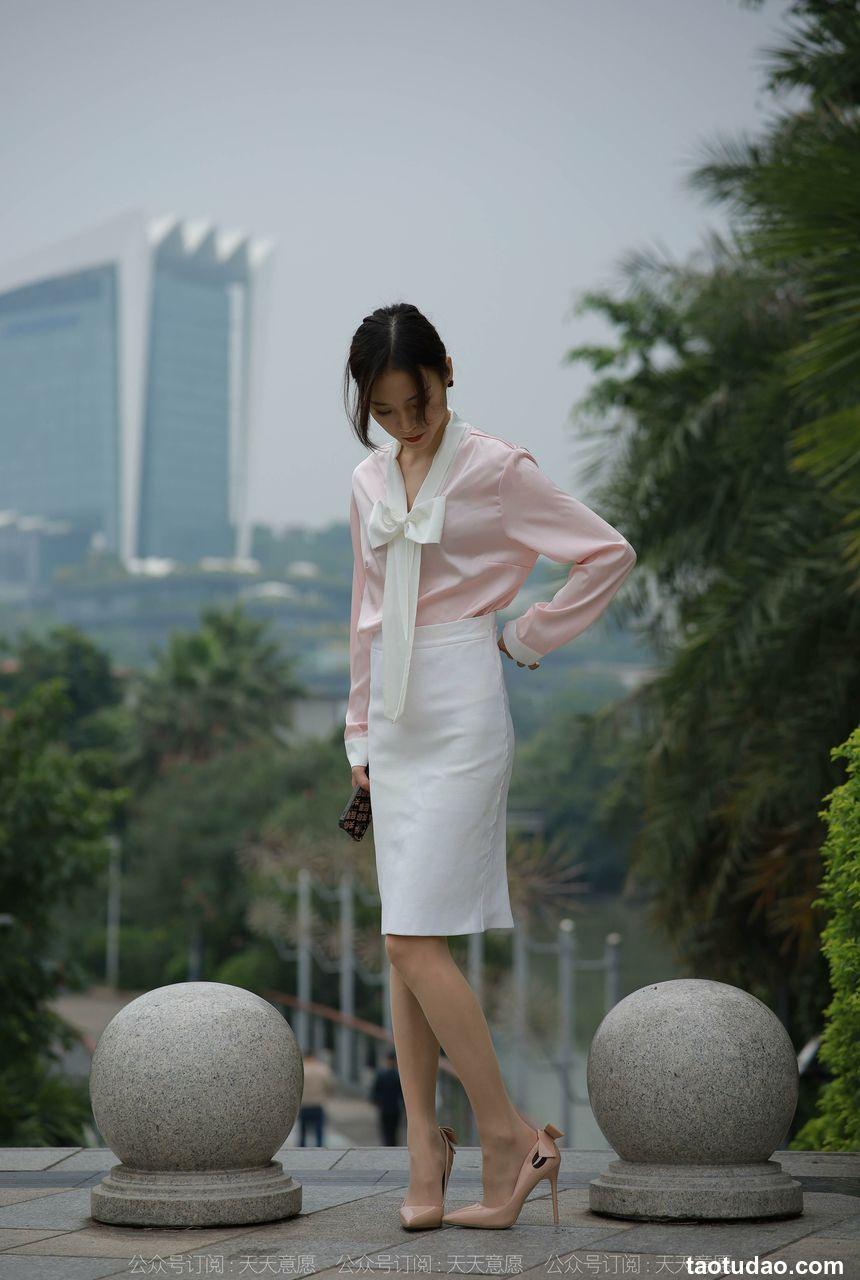 [IESS异思趣向]2021.11.11 丝享家971：小六《城市丽人》[90P／93MB]