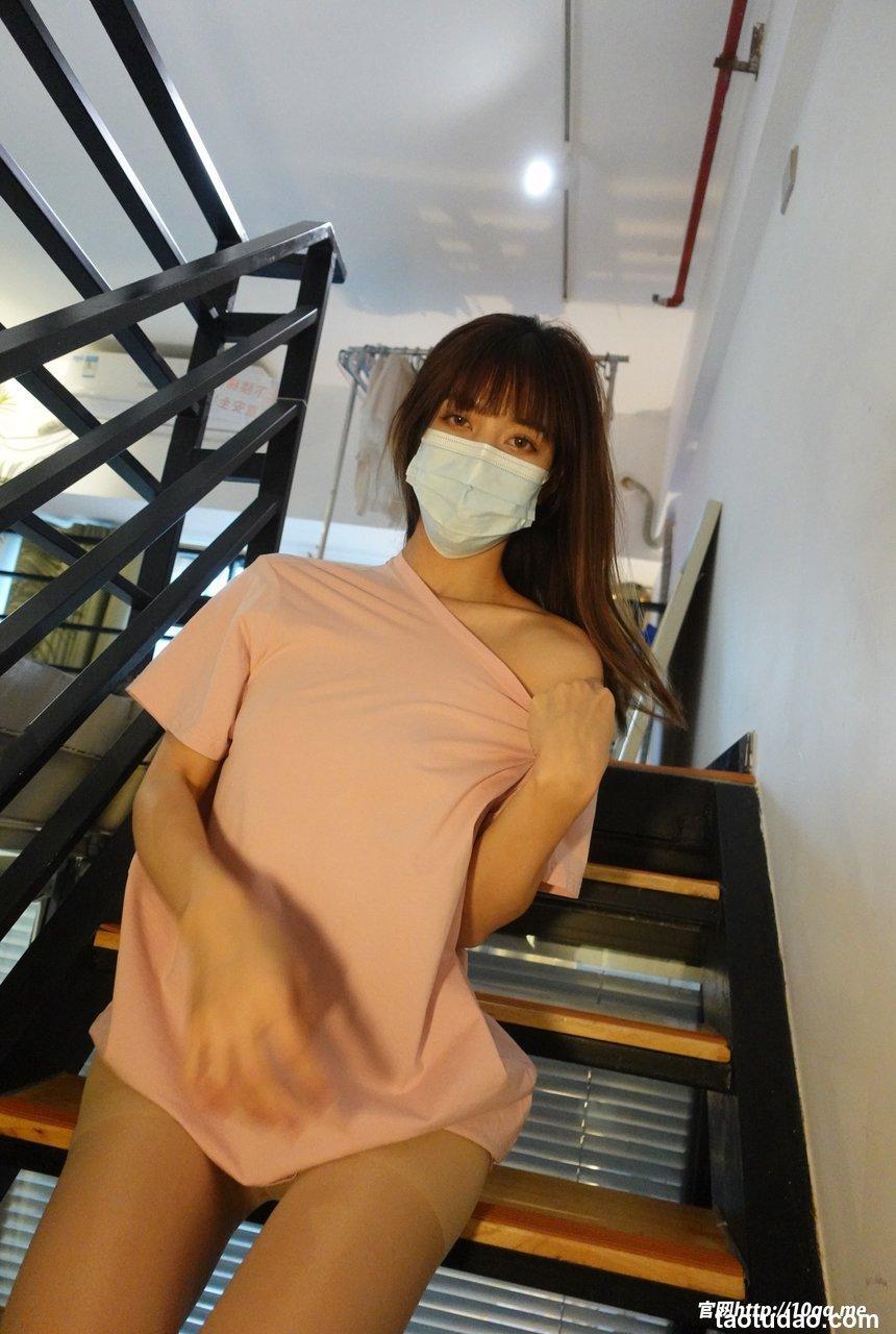 [ROSI写真]口罩系列 2021.11.28 NO.1995[52+1P／81.3MB]