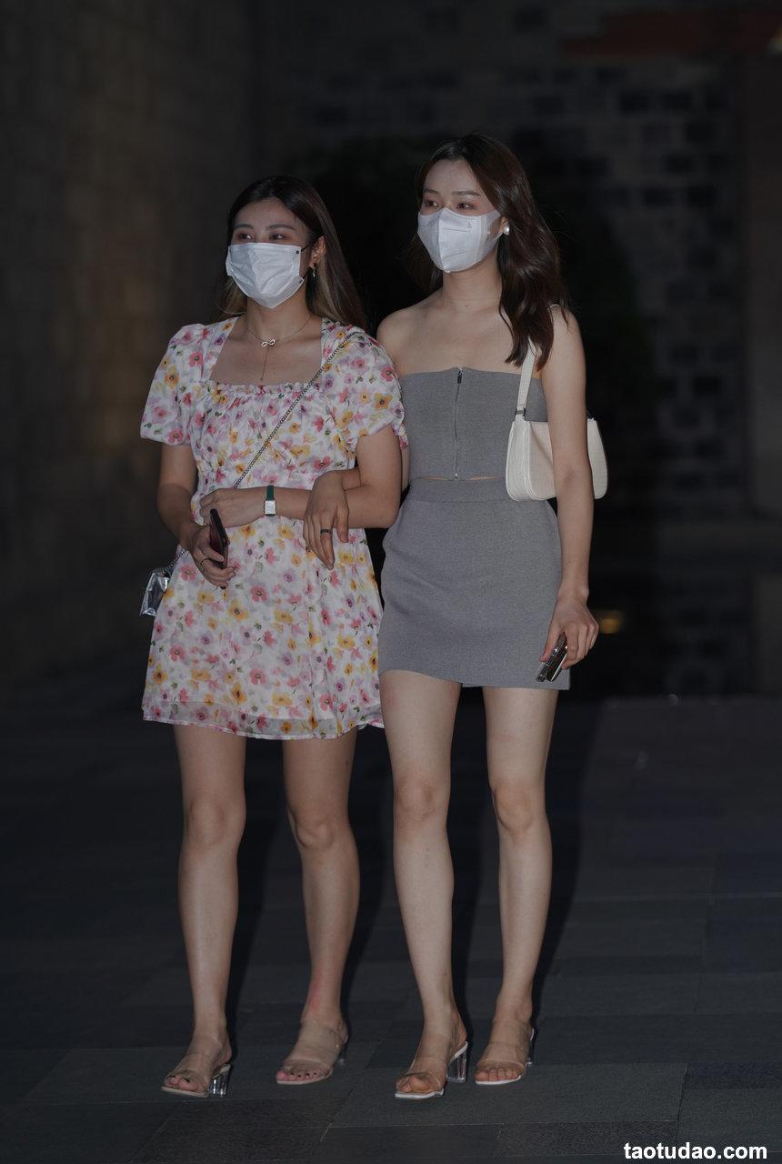 都市丽人高腰半身臀裙瘦身美女 【58P+1V-749MB】