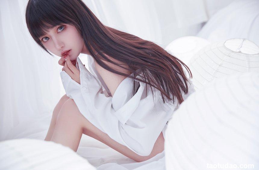 Shika小鹿鹿 - 纯白 [18P-36MB]