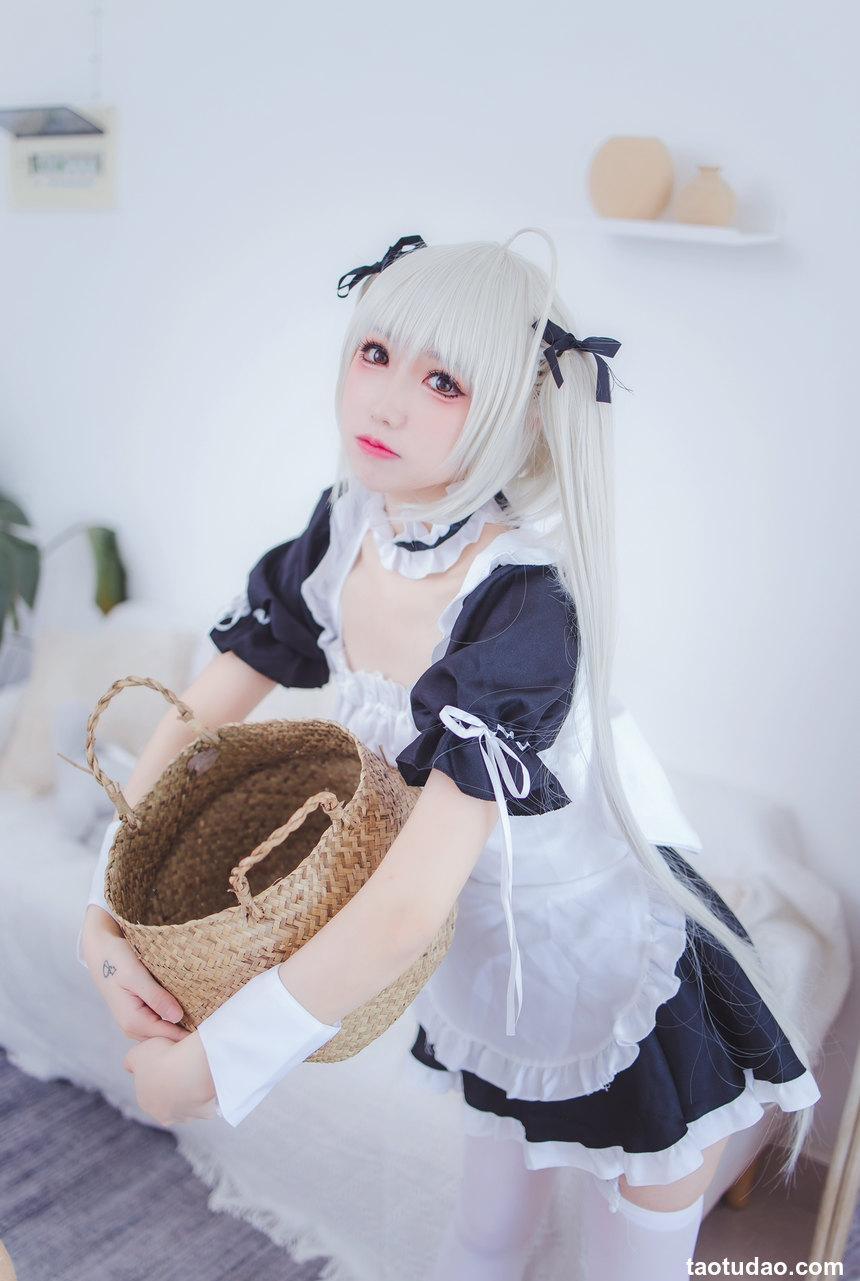 Coser衣衣 - NO.09 穹妹女仆 [28P-46MB]