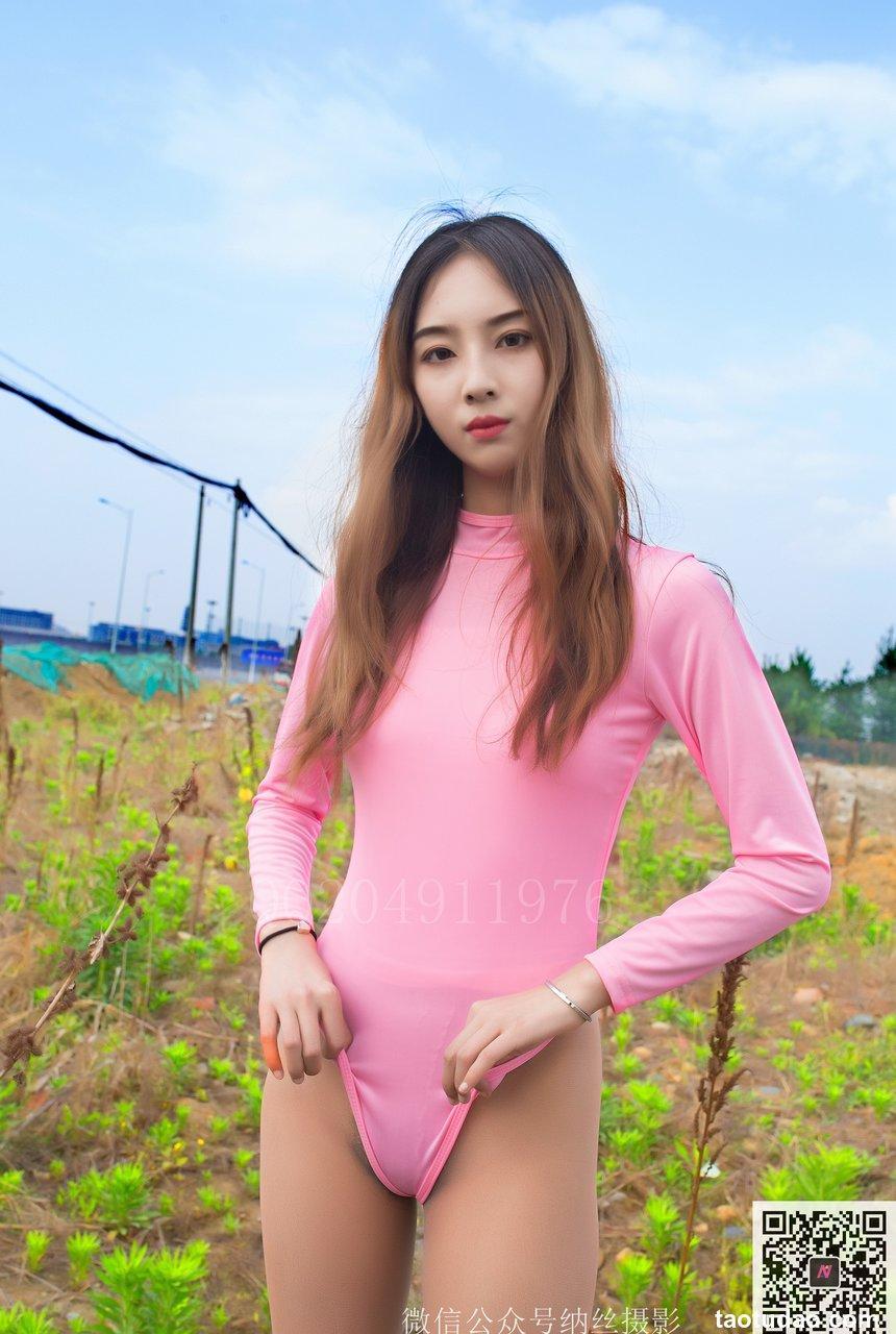 纳丝摄影 白雀 户外丝袜透视丁字裤 [36P1V-682MB]