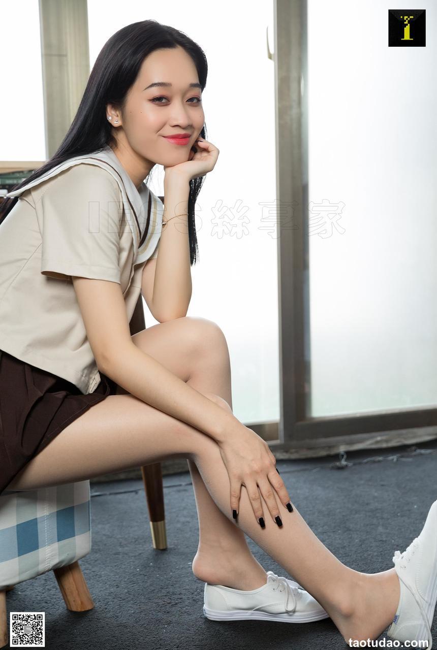 [IESS异思趣向] 2019.07.11 丝享家527：秋秋《大模秋的礼服展示》[95P/36M]