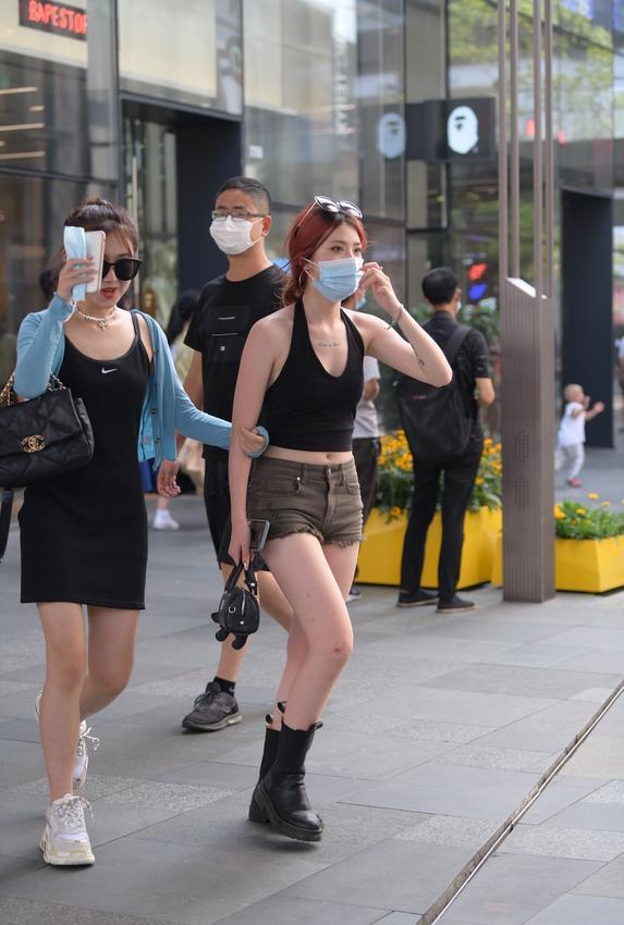 都市丽人黑靴热裤美女【36P-807MB】