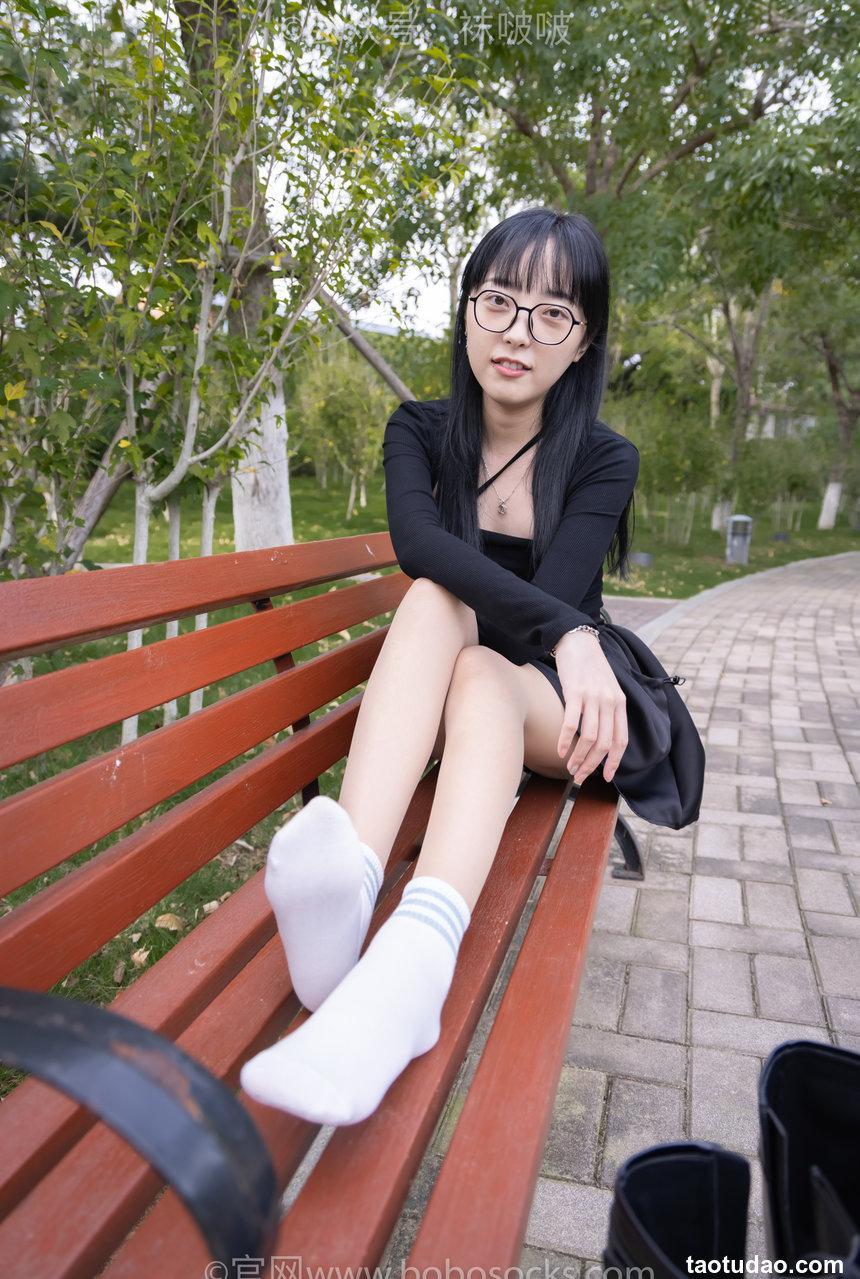 [BoBoSocks袜啵啵]NO.040 稚予-长靴、白棉袜、肉丝[137P+1V／4.81GB]