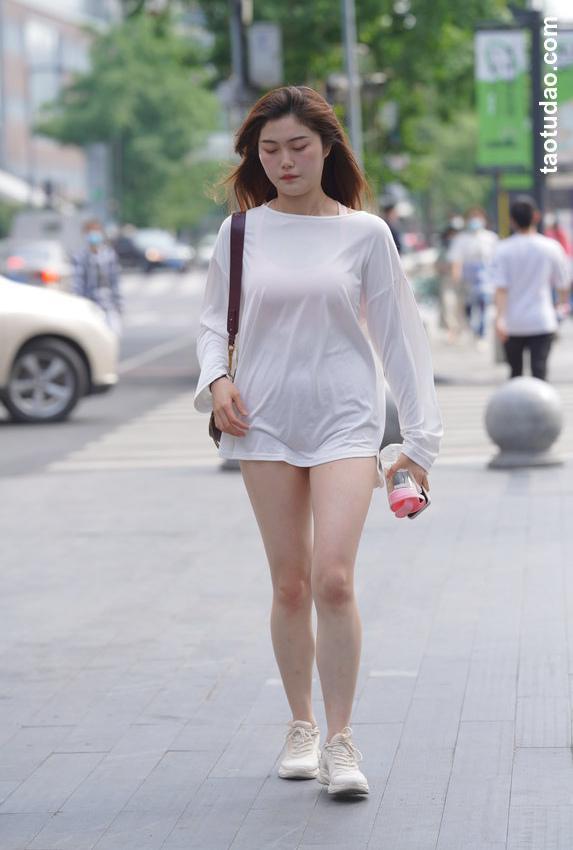 都市丽人紧身高腰短裤骆驼趾月牙美女【套图+视频-16.2G】