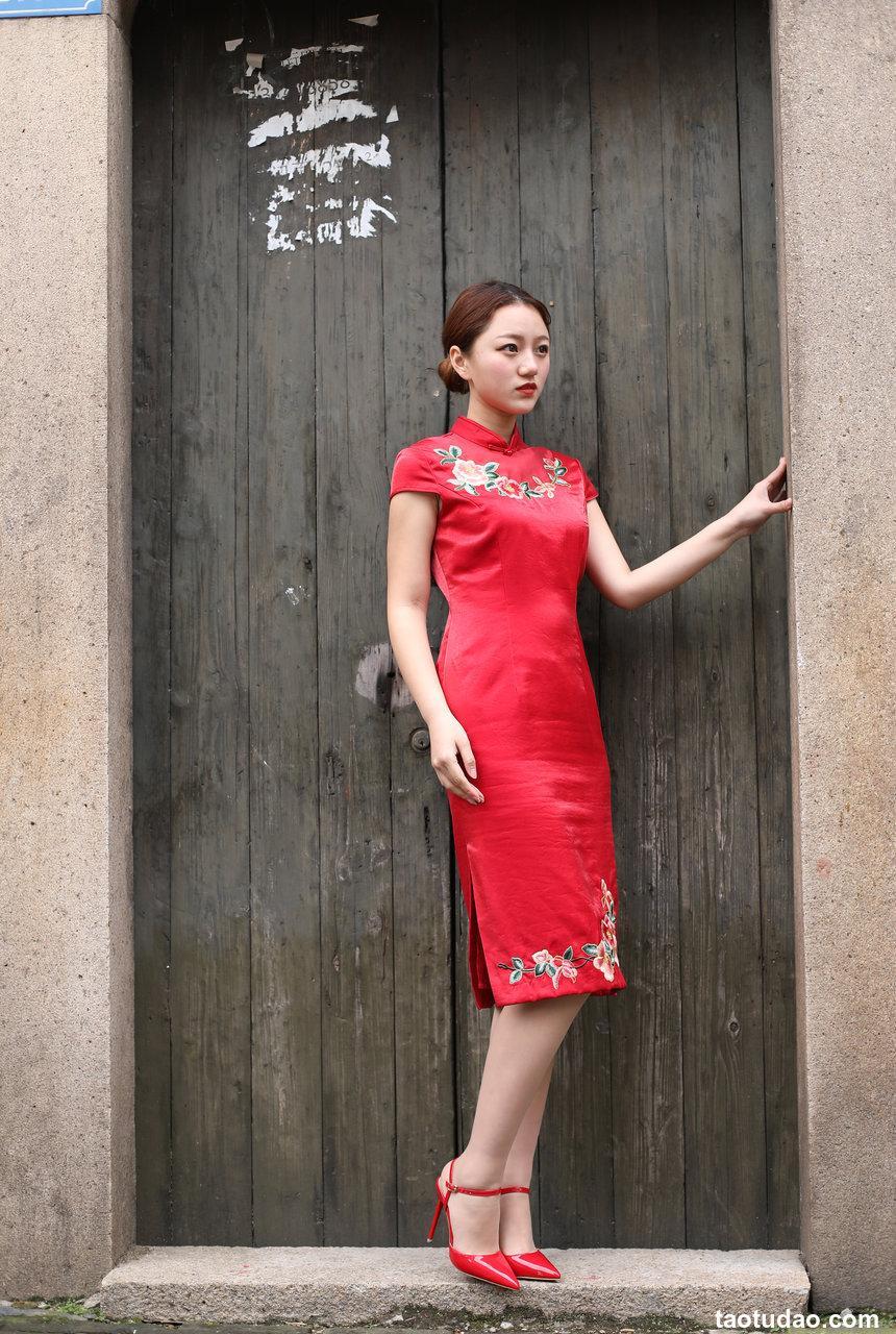 奈丝写真 NO.032 有位佳人，在水一方-毛毛 [41P+187M]