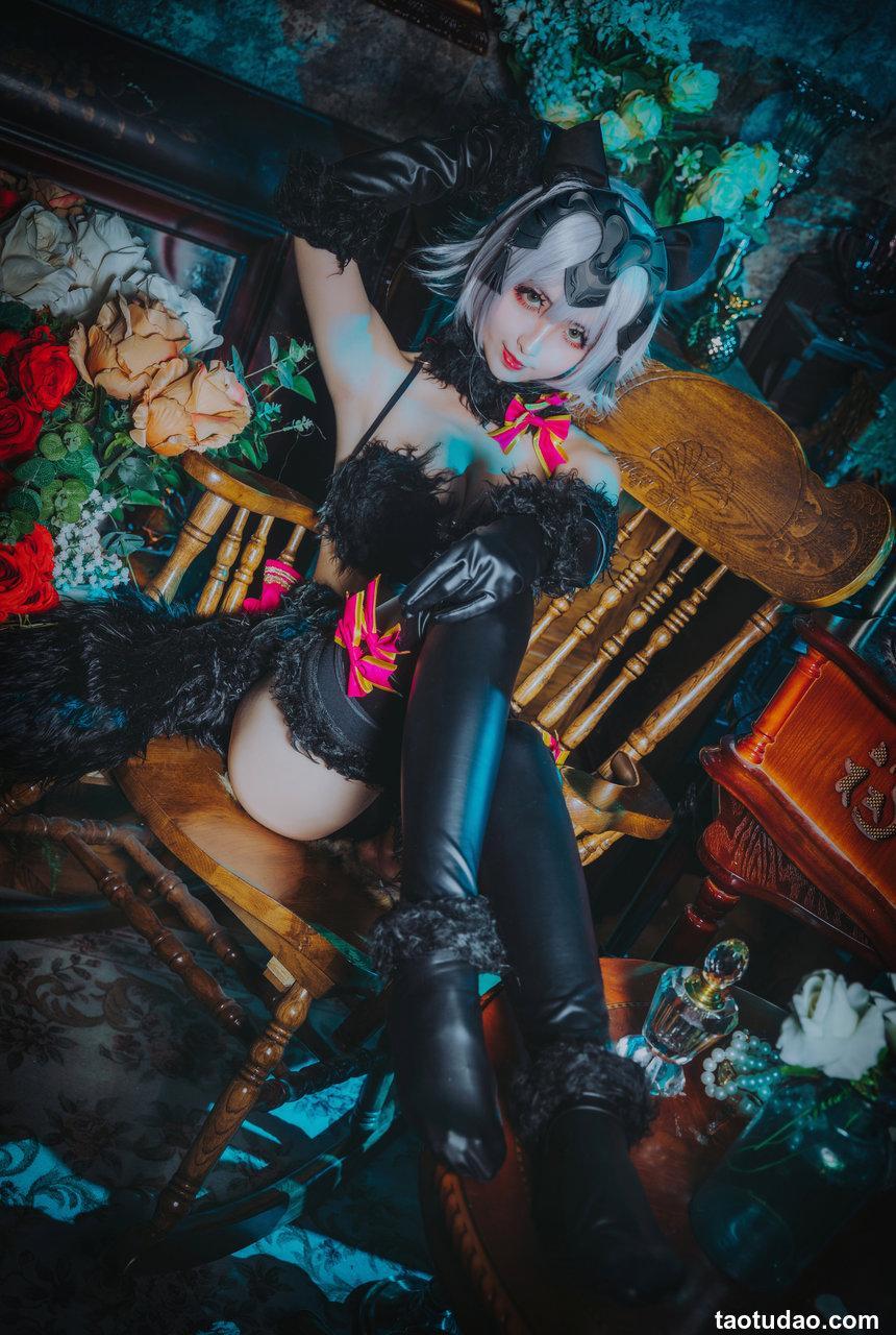 rioko凉凉子 - 黑贞[16P／234MB]