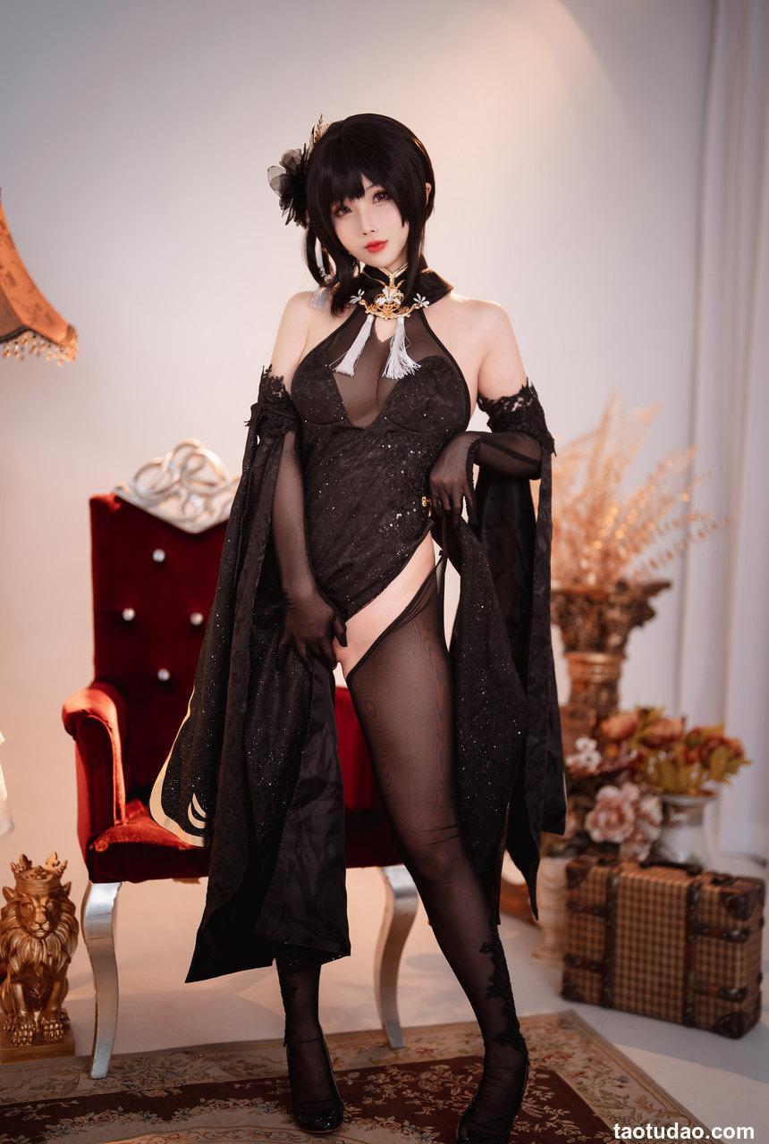 rioko凉凉子 -  黑白镇海双人 [35P1V-560MB]