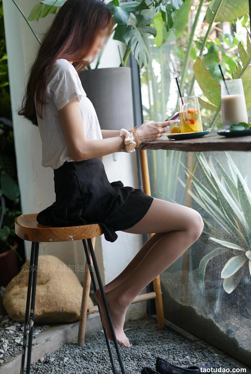 学妹加速跑 XM040《大长腿的日常-盘盘》[88P1V-196MB]