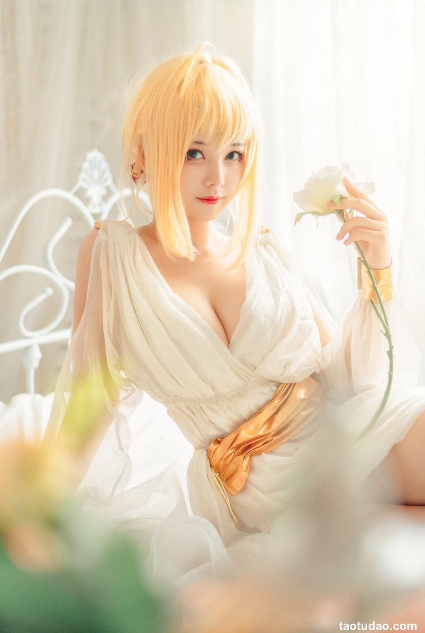 蜜汁猫裘 NO.008 尼禄睡裙 [10P-138MB]