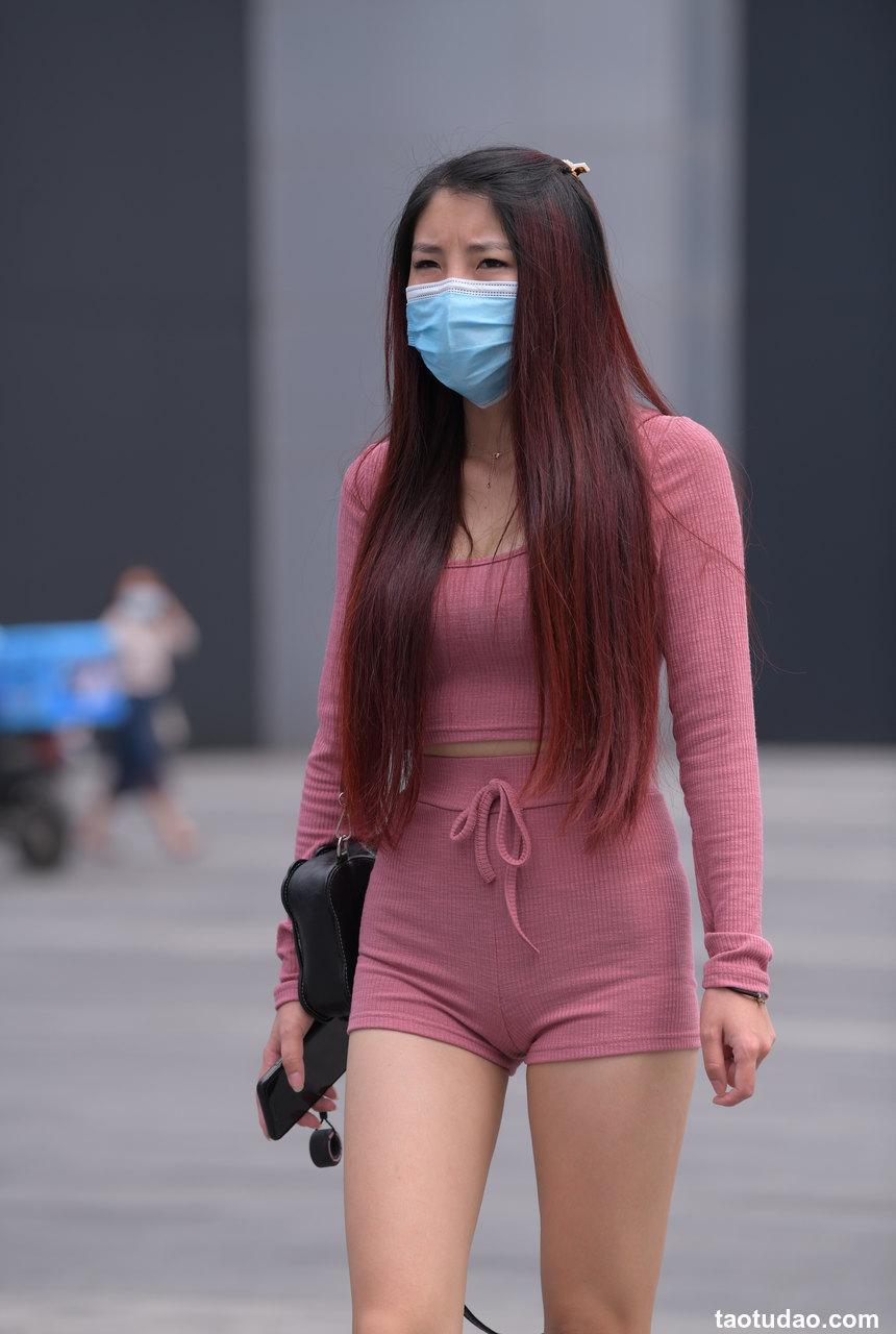 都市丽人漂亮的红色套装小姐姐【67P-1.42G】