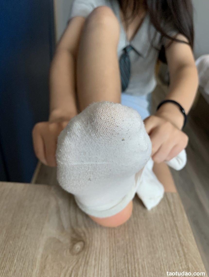 誉铭摄影《2022.8月份整合福利2》[135P+3V-835MB]