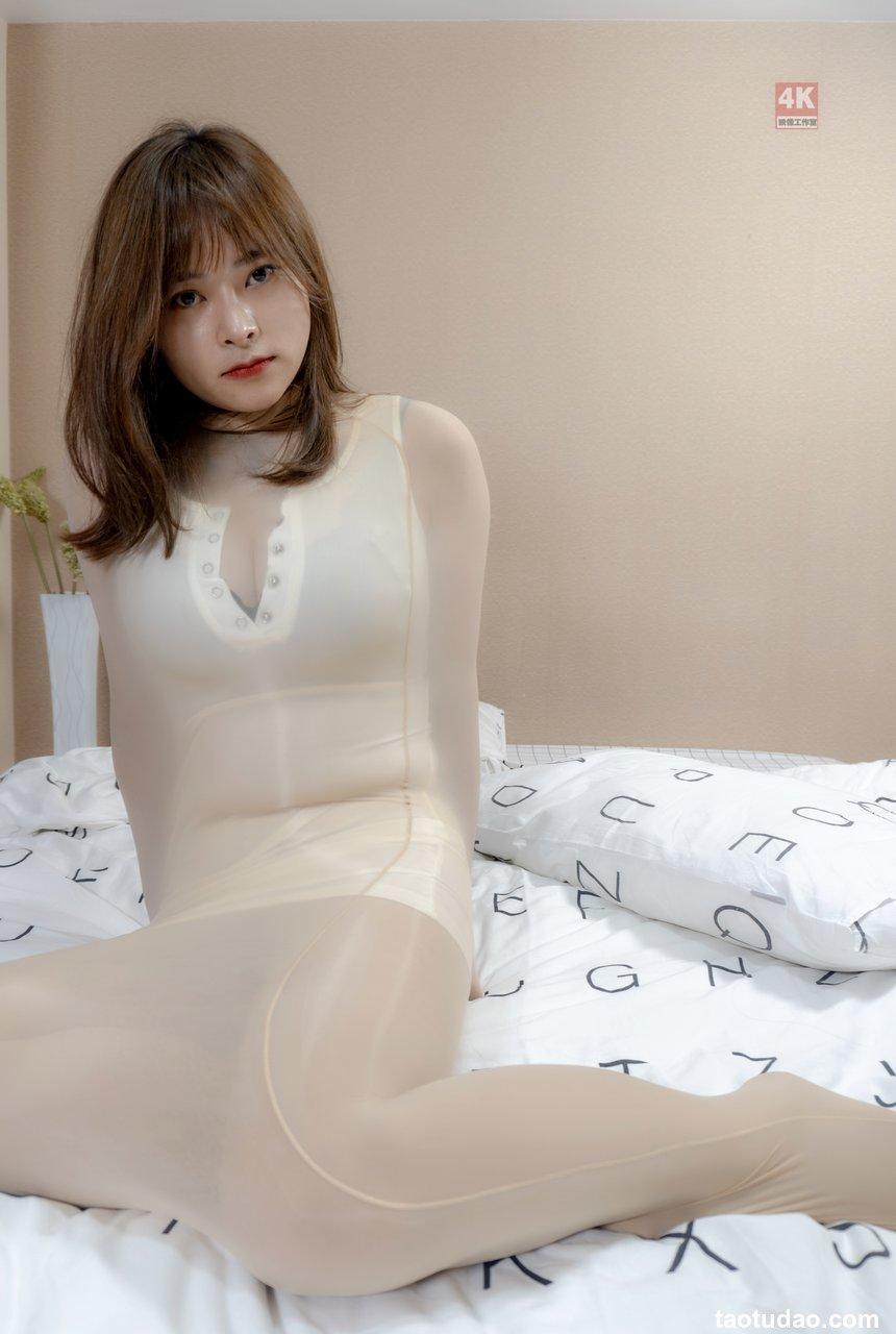 [Ligui丽柜] 2021.07.05 《光滑丝袜茧》奈沐子 [50+1P-88M]