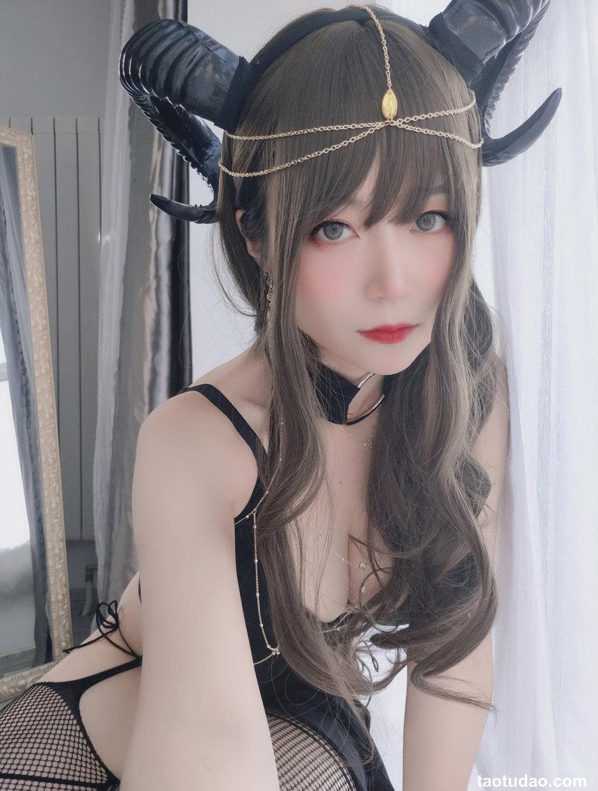 白银81 -  黑山魅魔 [50P1V-397MB]