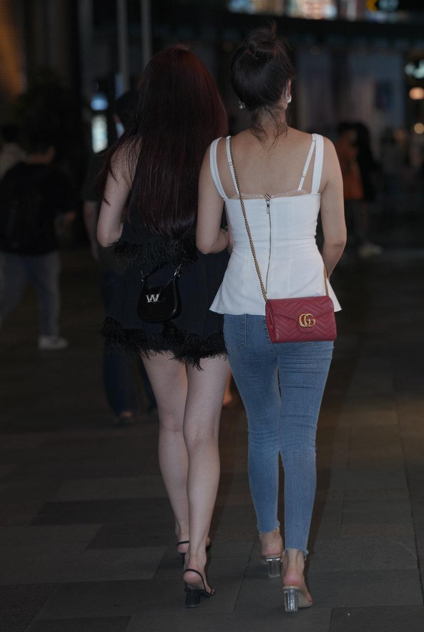 都市丽人美腿闺蜜【97P-1.22G】