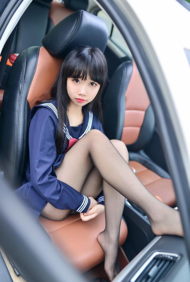 Cos小姐姐雪琪 – 车内JK [20P93.1M]