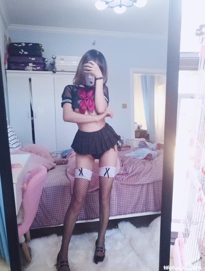 过期米线线喵 JK 透明网袜 [17P 26M]