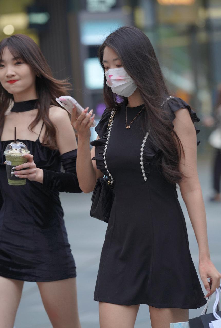 都市丽人大长腿闺蜜【216P-2.47G】