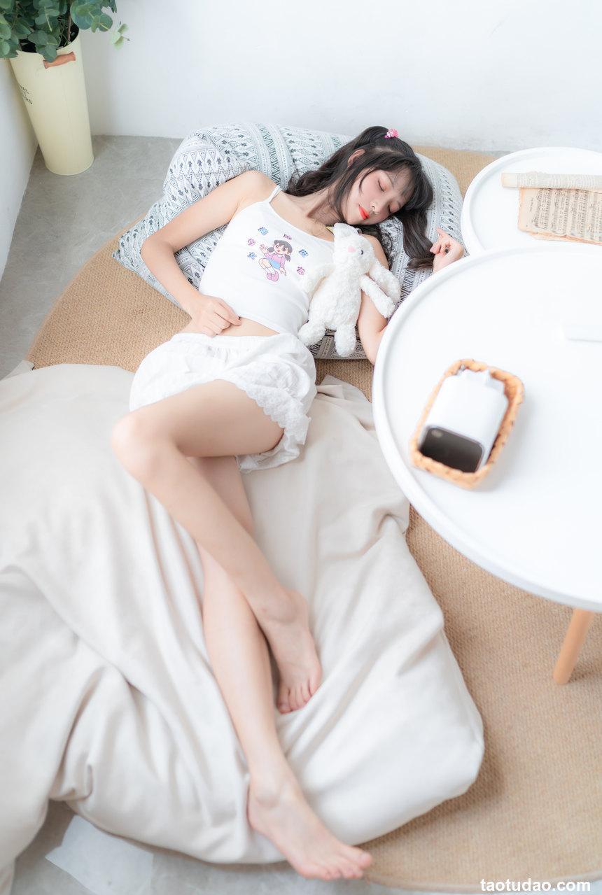 西瓜少女 NO.025 - 白纱 [26P-202M]