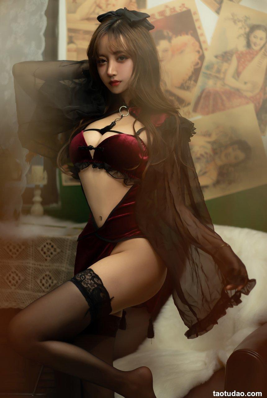 过期米线线喵 – 红丝绒旗袍[53P-86MB]