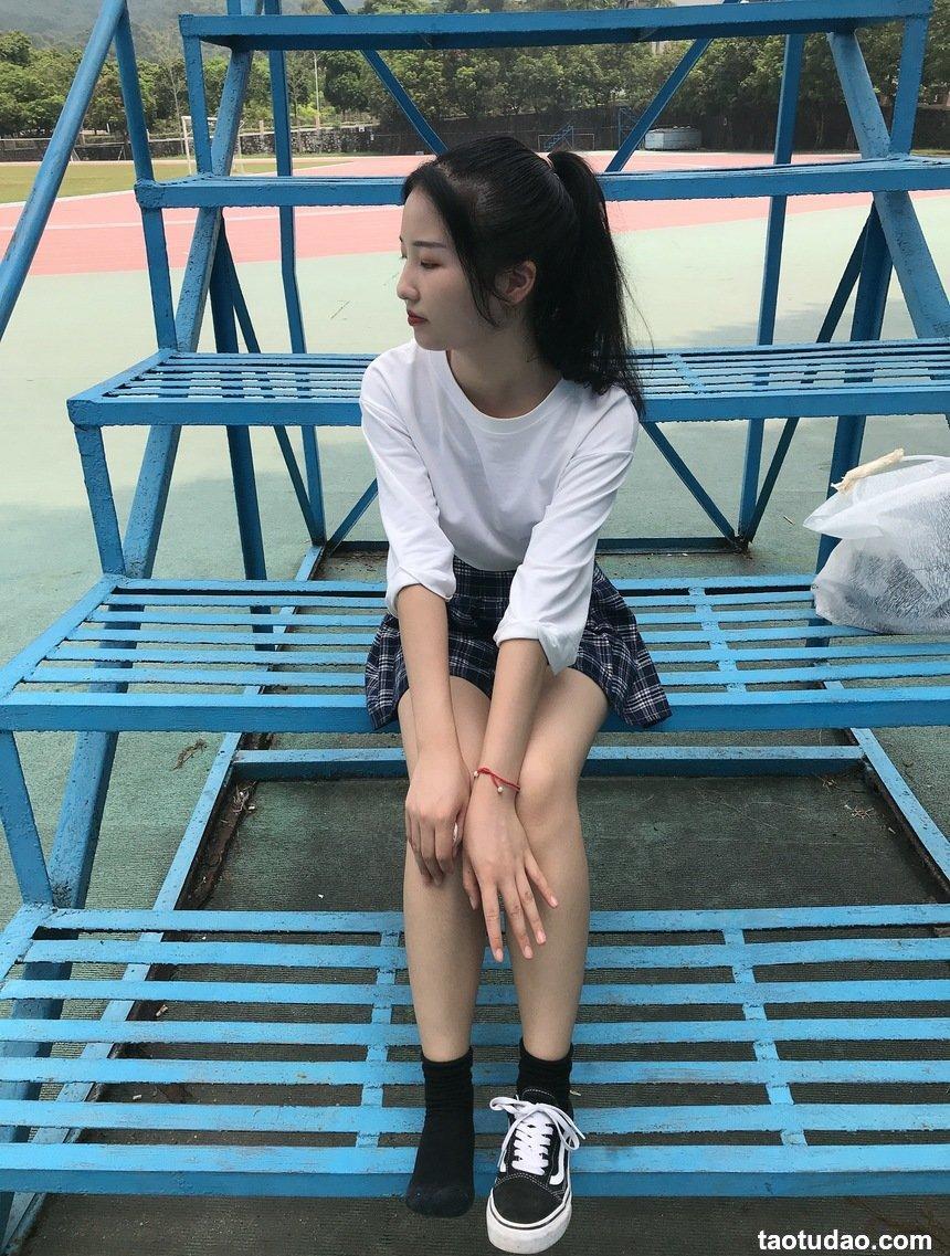 [最爱帆布鞋] 丝袜美腿写真 ON.08