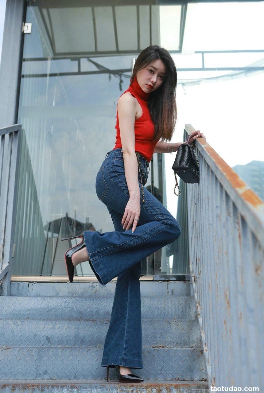 [IESS异思趣向] 2022.02.24 丝享家1011：佳爷《红底高跟库里丝》[92P／109MB]